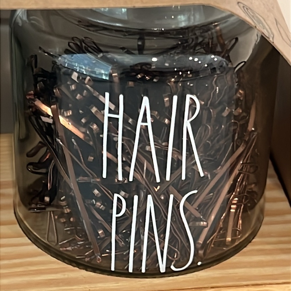 Cute. Rae Dunn. HAIR BANDS & HAIR PINS. - Picture 16 of 16